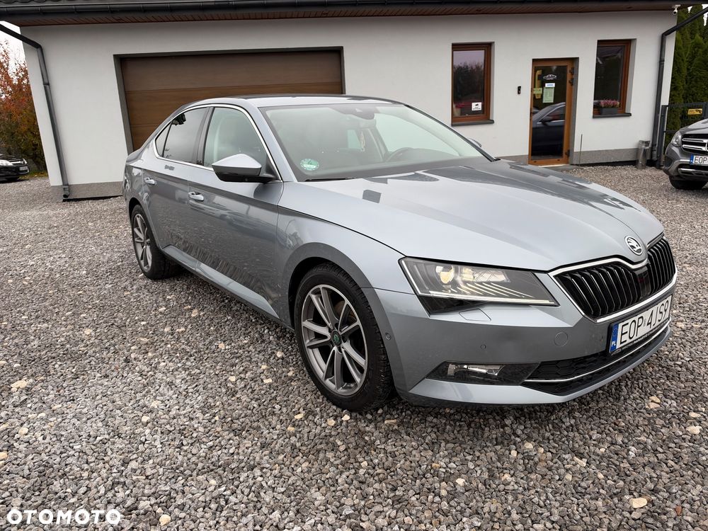 Skoda Superb 2.0 TDI DSG L&K - 33
