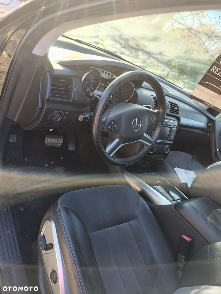 Mercedes-Benz Klasa R - 7