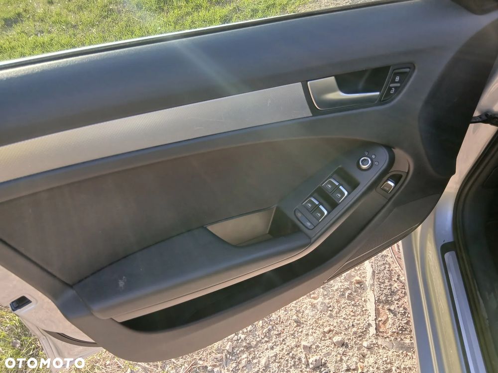 Audi A4 Limousine 2.0 TDI Limited Edition Multitr - 10