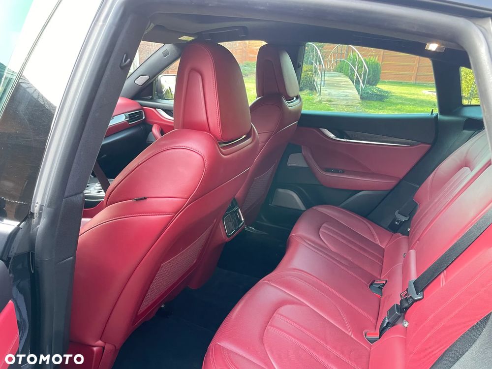 Maserati Levante S Q4 - 8