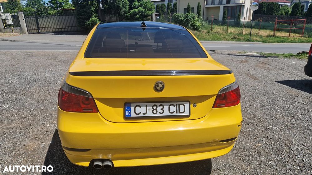 BMW Seria 5 520i - 6