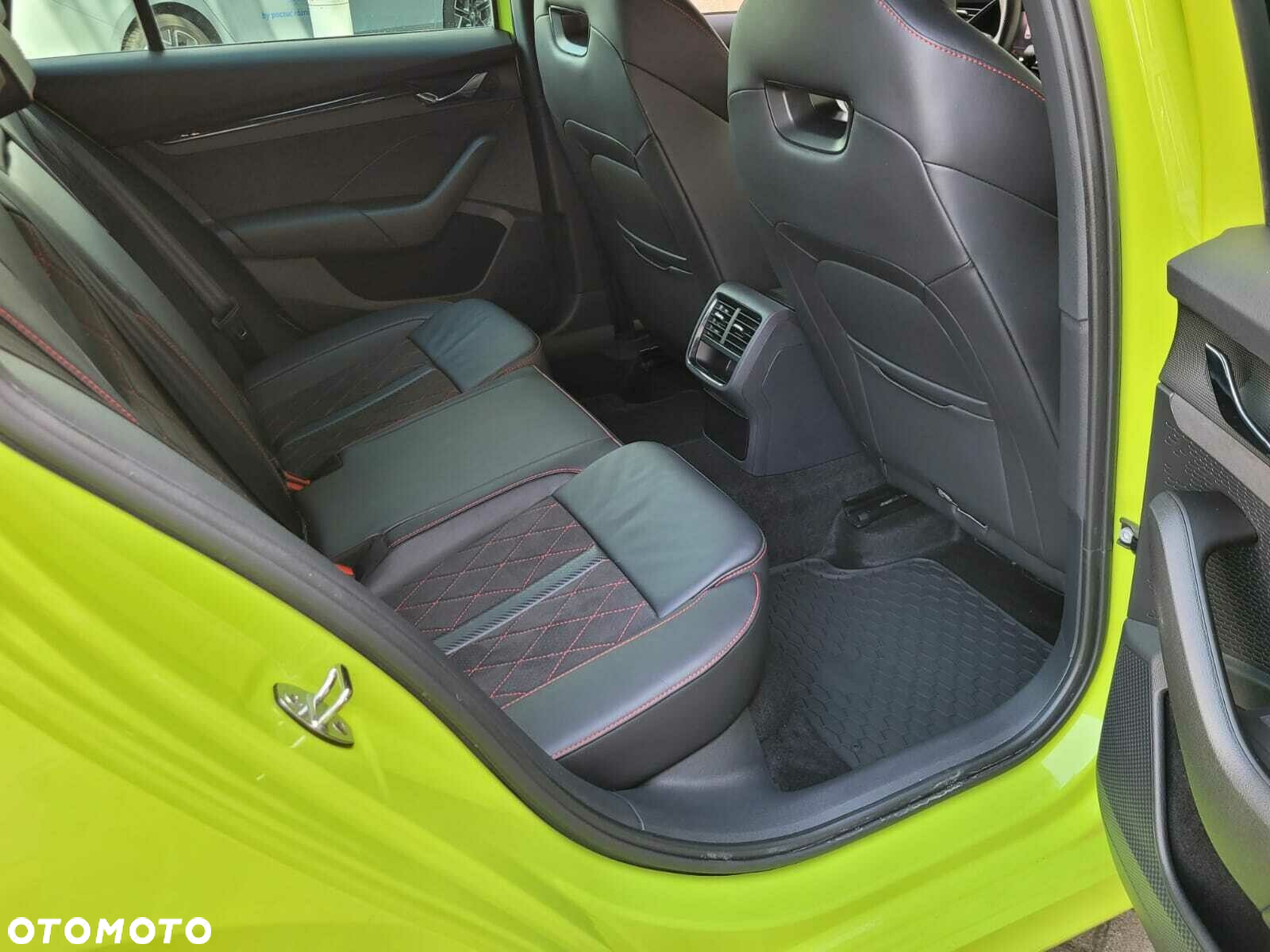 Skoda Octavia 2.0 TDI 4x4 RS DSG - 8
