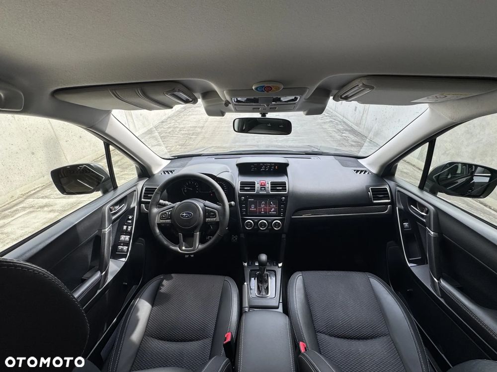 Subaru Forester 2.0 i Exclusive Special (EyeSight) Lineartronic - 11