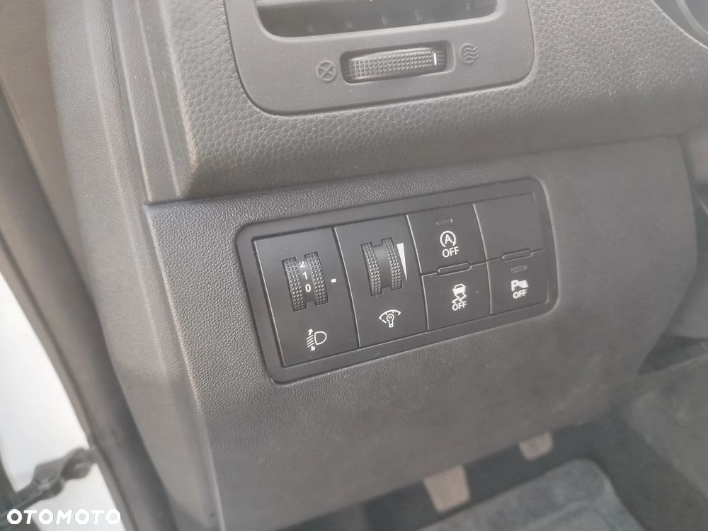 Kia Venga - 14
