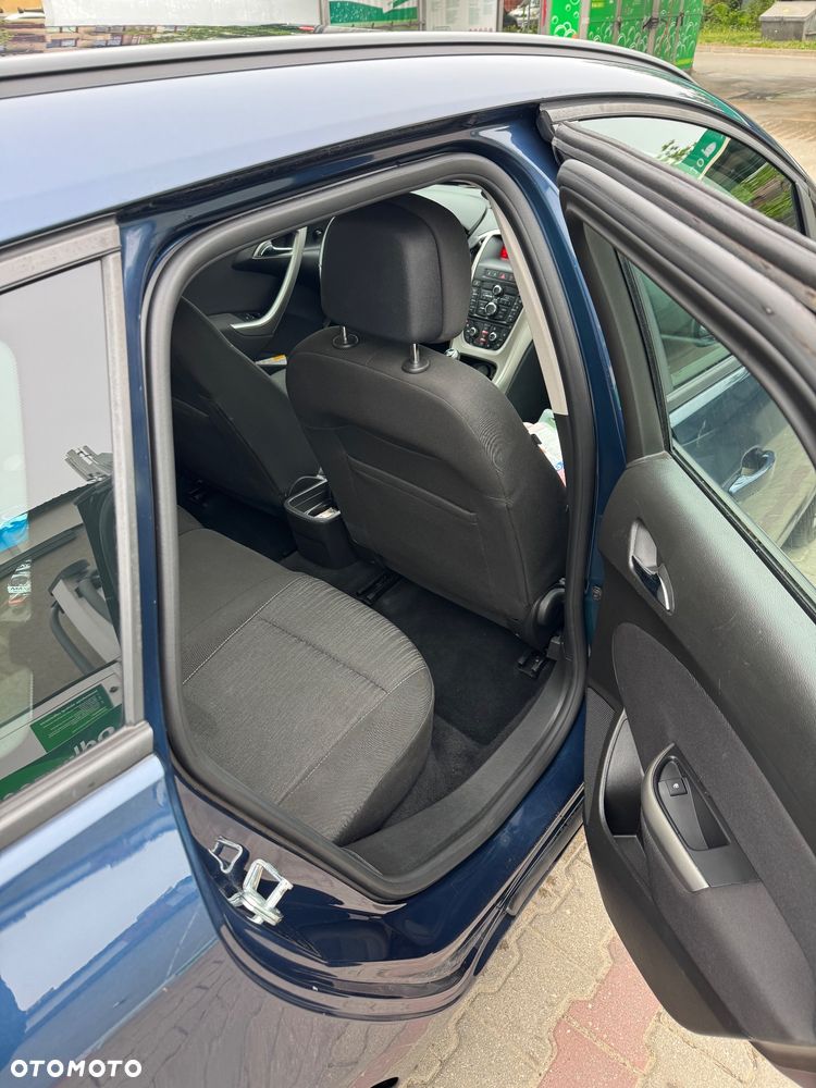 Opel Astra 1.6 Sport - 12