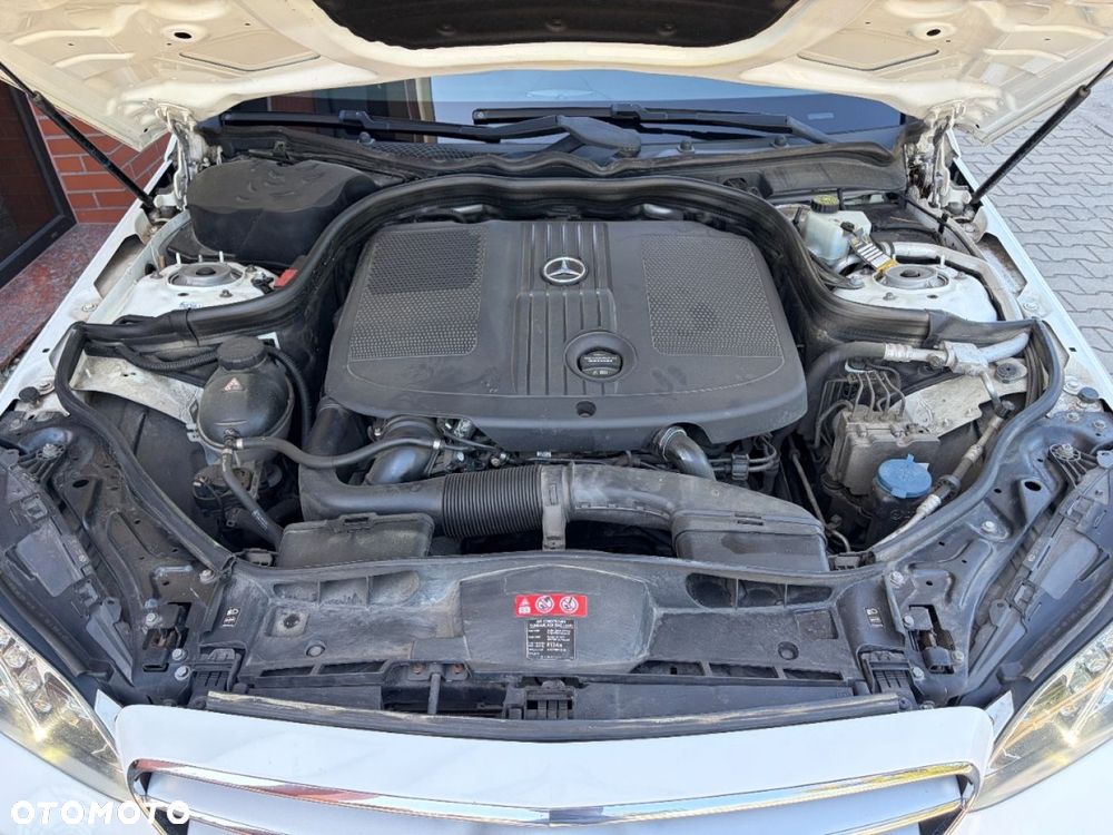 Mercedes-Benz Klasa E 250 CDI 7G-TRONIC Elegance - 31