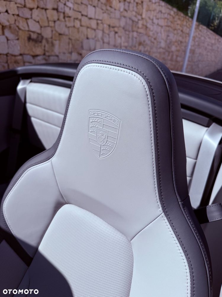 Porsche 911 - 24