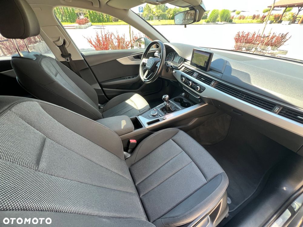 Audi A4 Avant 2.0 TDI - 33