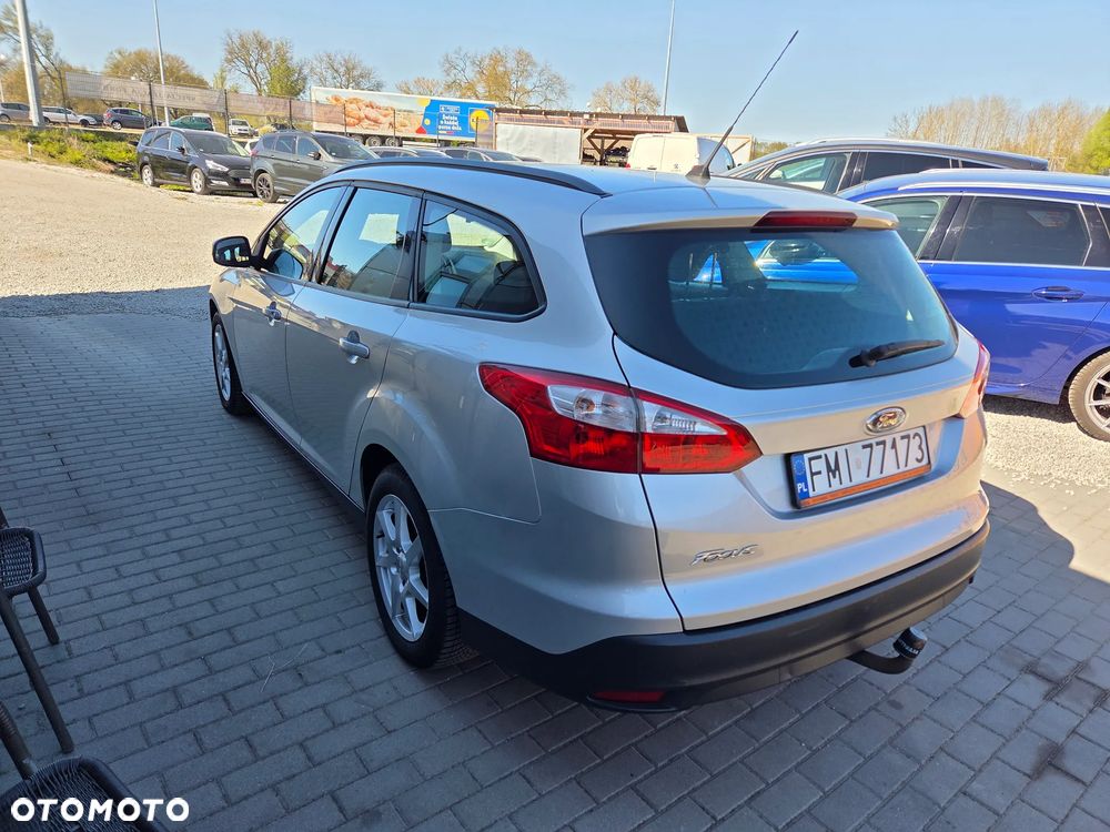 Ford Focus 1.6 TDCi DPF Start-Stopp-System SYNC Edition - 10