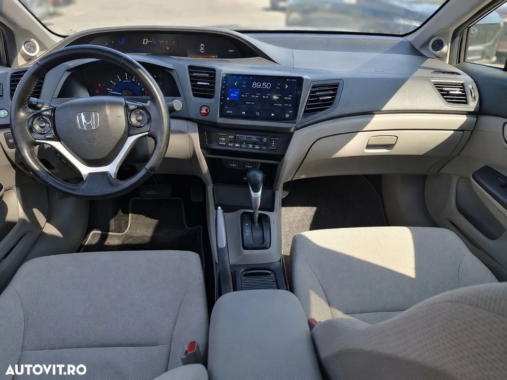 Honda Civic 1.8 i-VTEC AT Elegance - 6