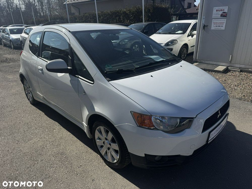 Mitsubishi Colt - 3