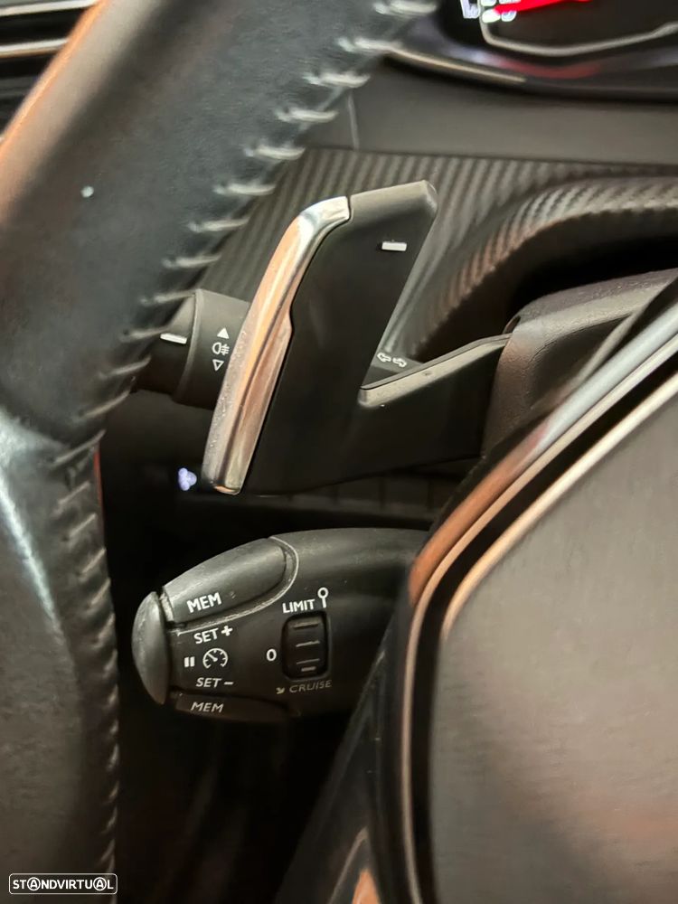 Peugeot 2008 1.2 PureTech Active Pack EAT8 - 16