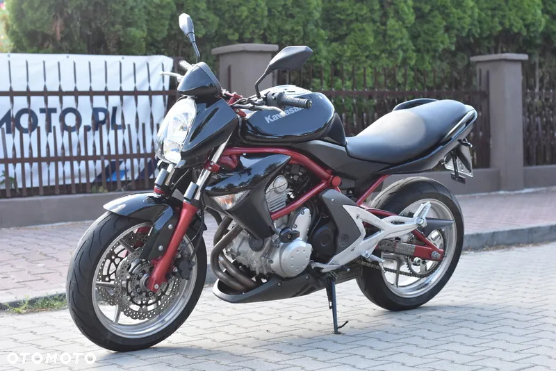 Kawasaki ER - 24