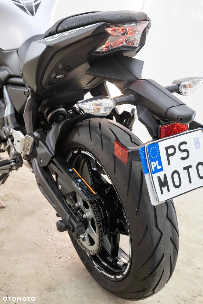 Kawasaki Z 650 - 18