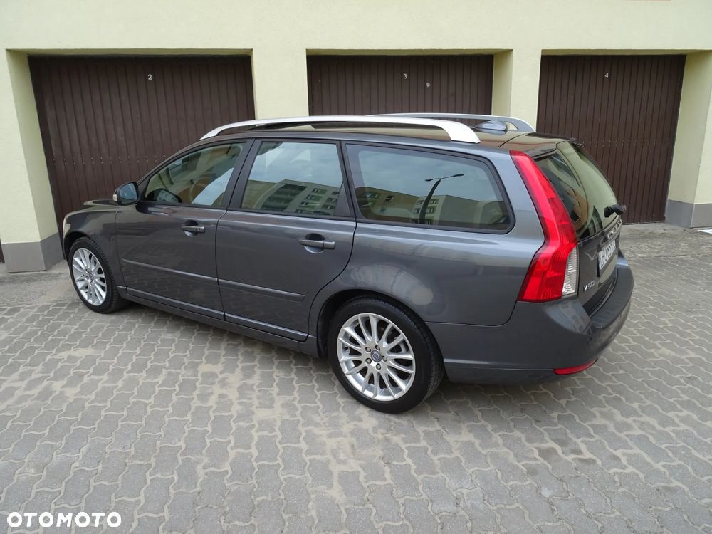 Volvo V50 DPF DRIVe Summum - 26