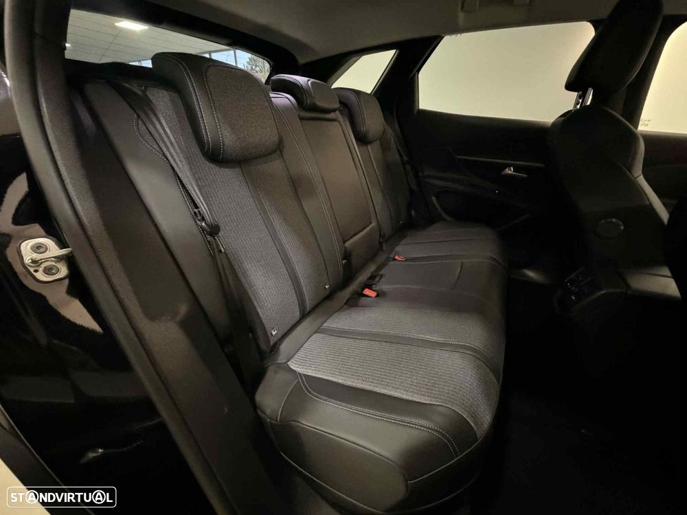 Peugeot 3008 1.6 Hybrid Allure e-EAT8 - 13