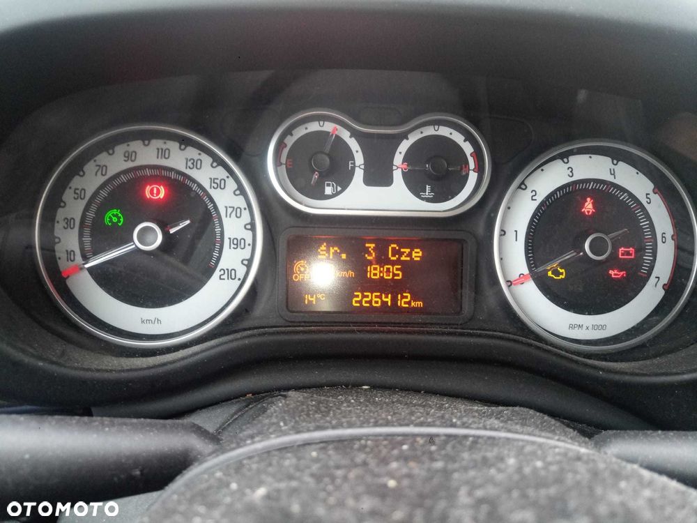Fiat 500L - 6