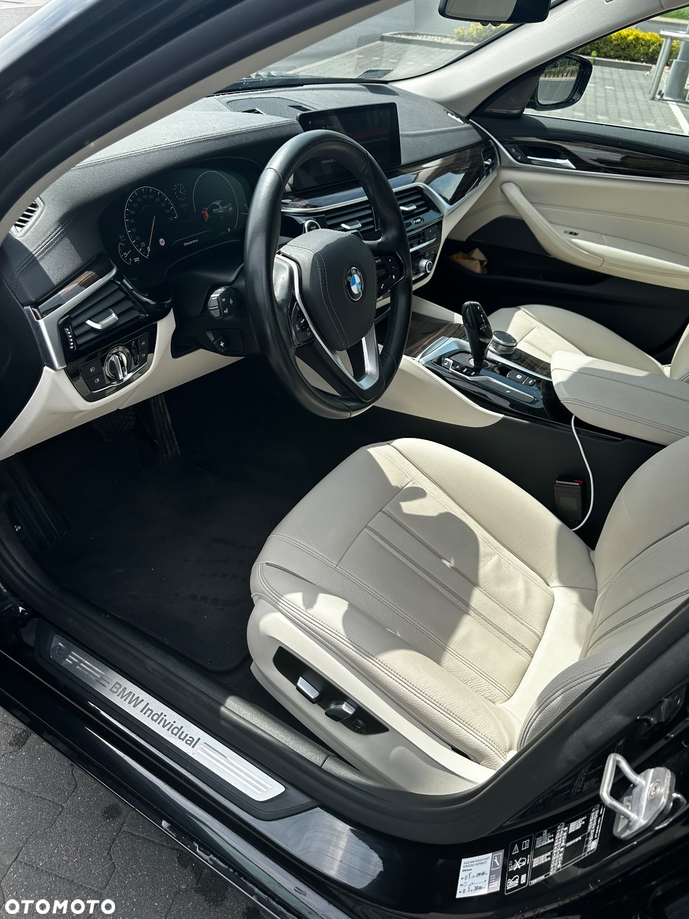 BMW Seria 5 520d xDrive Luxury Line - 7