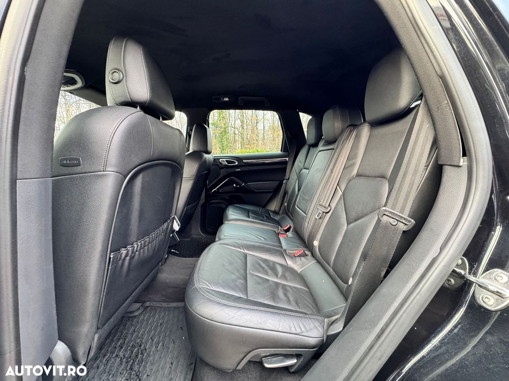 Porsche Cayenne Diesel Platinum Edition - 13
