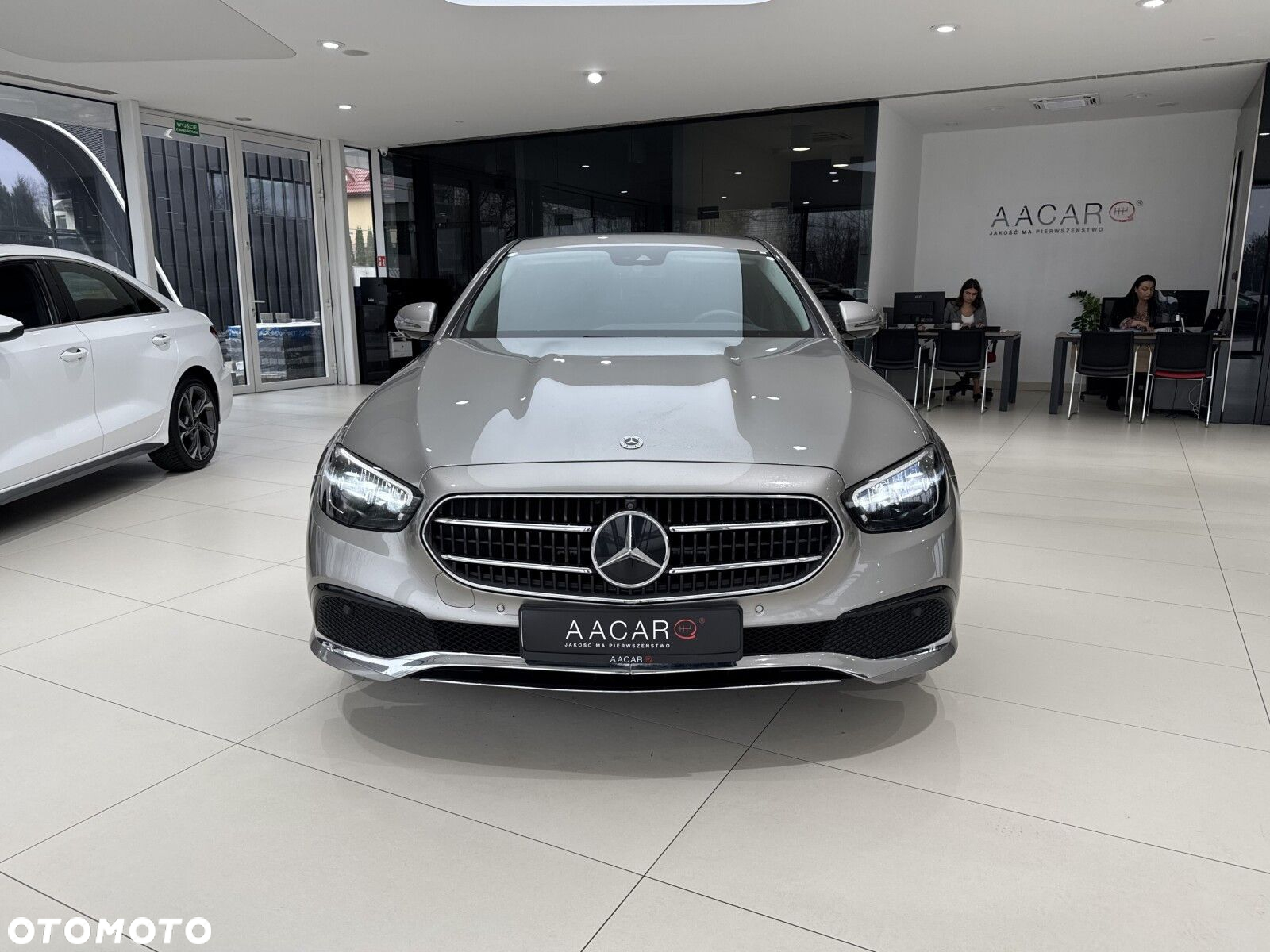 Mercedes-Benz Klasa E - 7