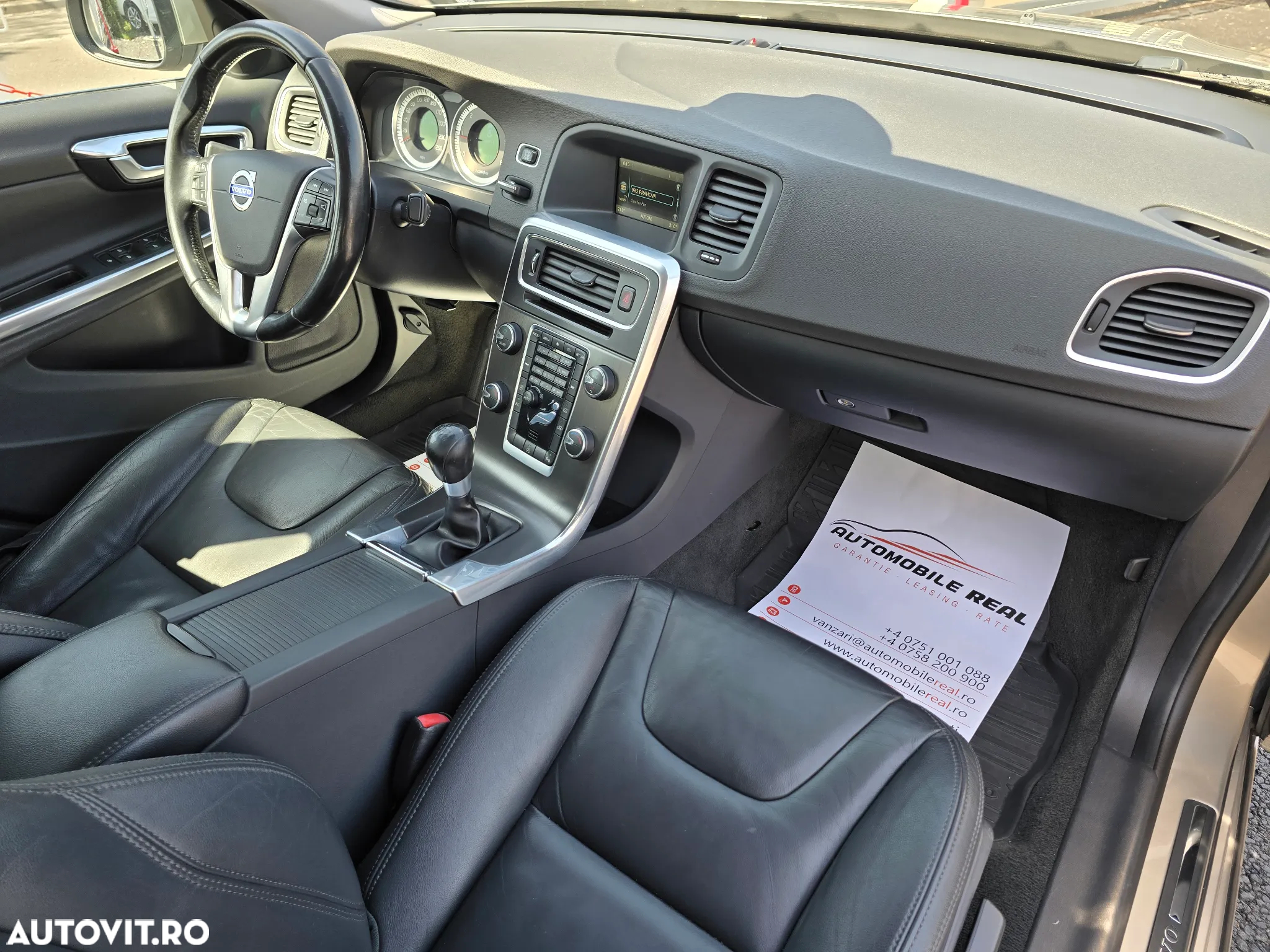 Volvo S60 D2 Momentum - 10