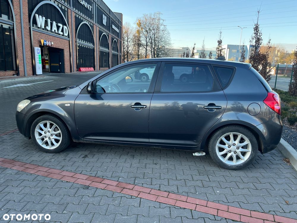 Kia Ceed 1.6 Comfort - 4