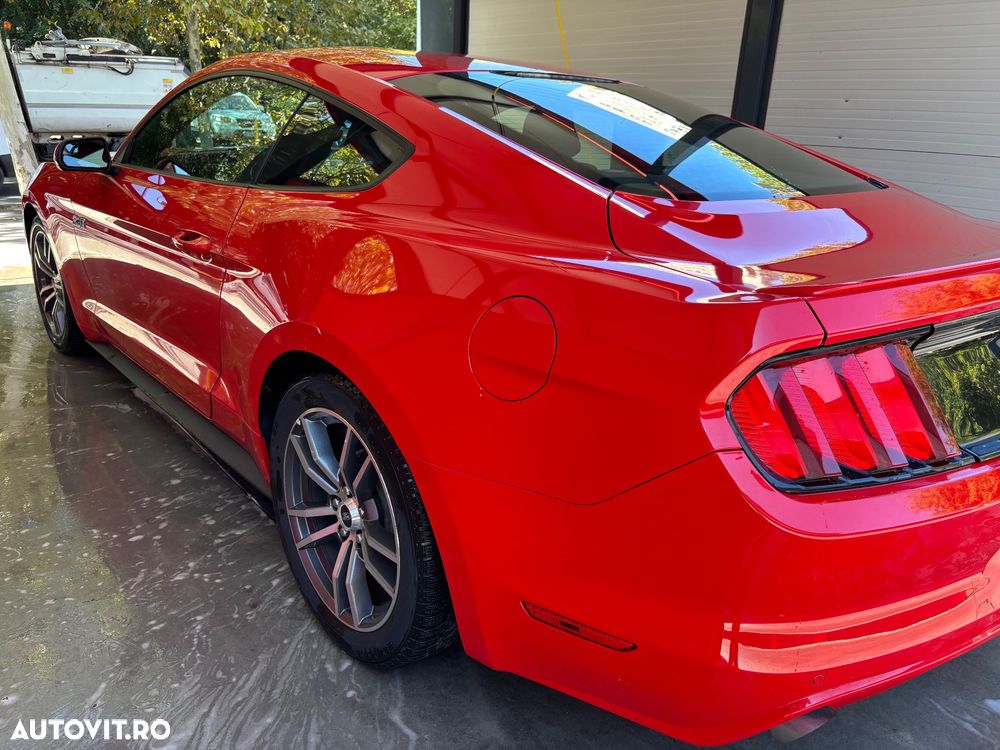 Ford Mustang - 3