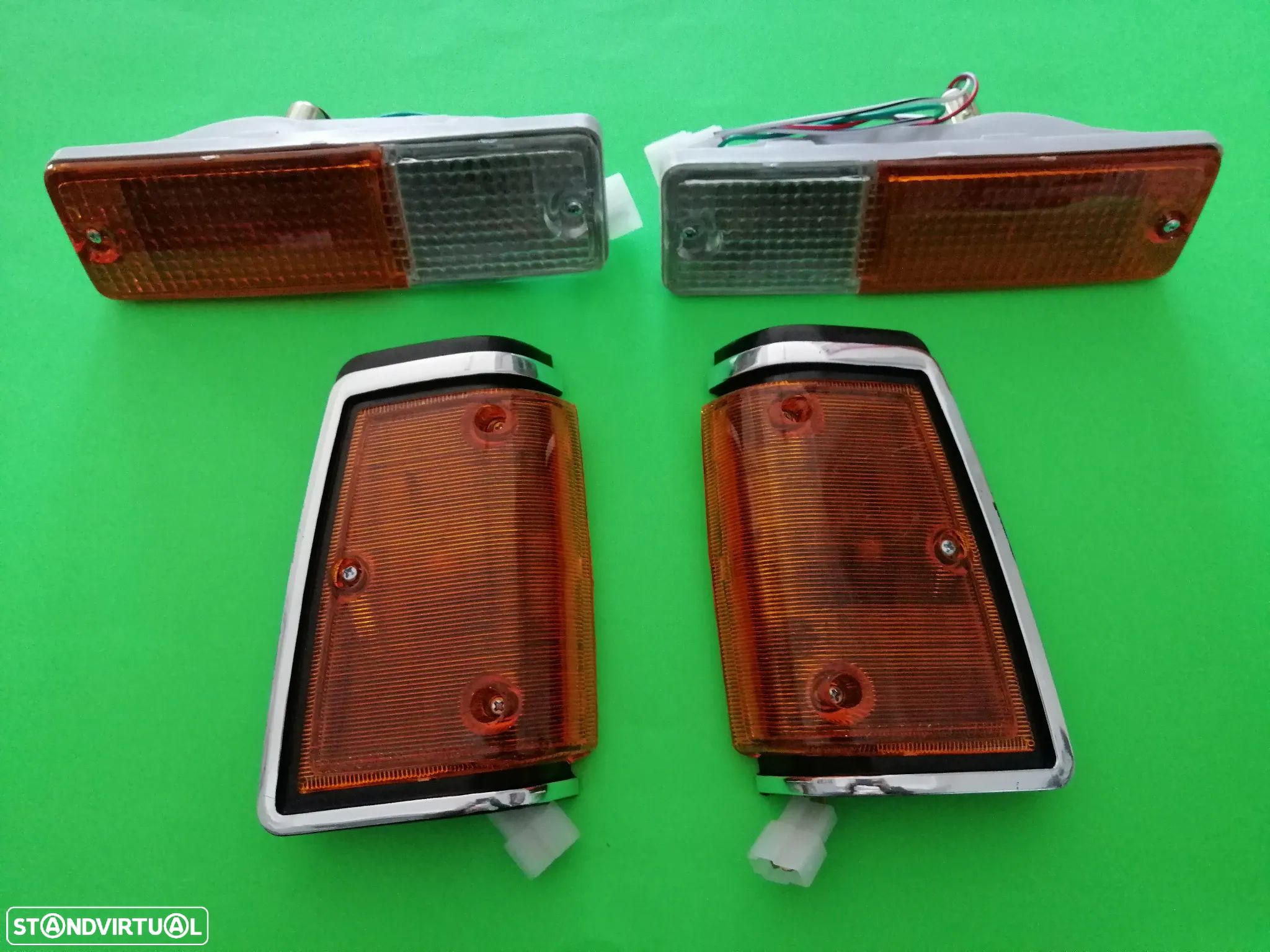 Conjunto de 4 farolins da frente da Datsun Pickup 720 4V - 1