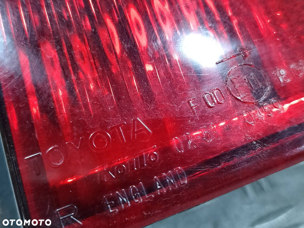 LAMPA TYLNA PRAWA TOYOTA COROLLA E12 HATCHBACK - 2