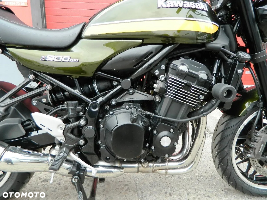 Kawasaki Z 900 RS - 14