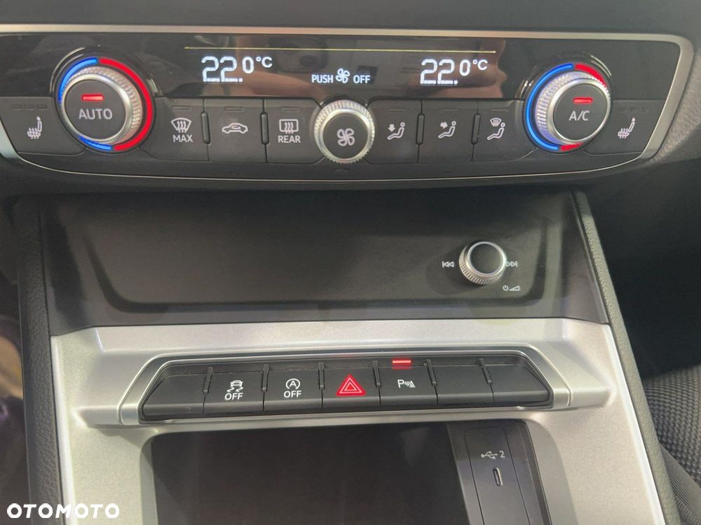 Audi Q3 35 TFSI mHEV S tronic - 21