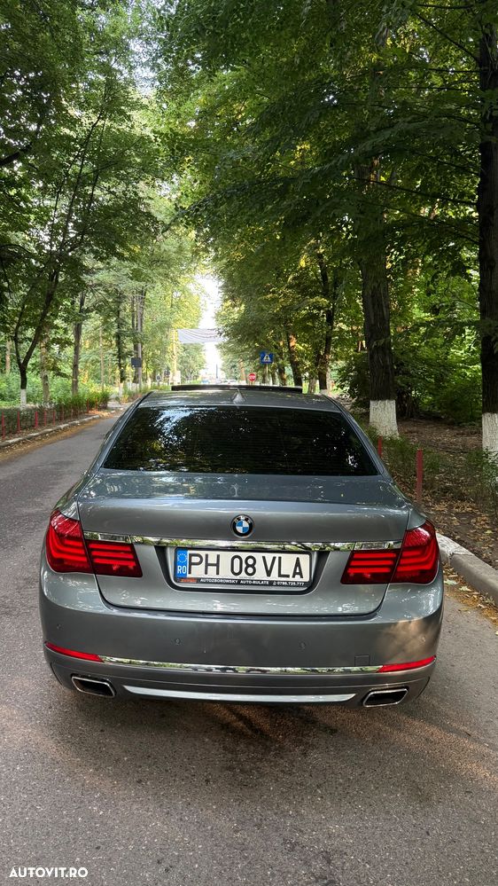 BMW Seria 7 740d xDrive - 2