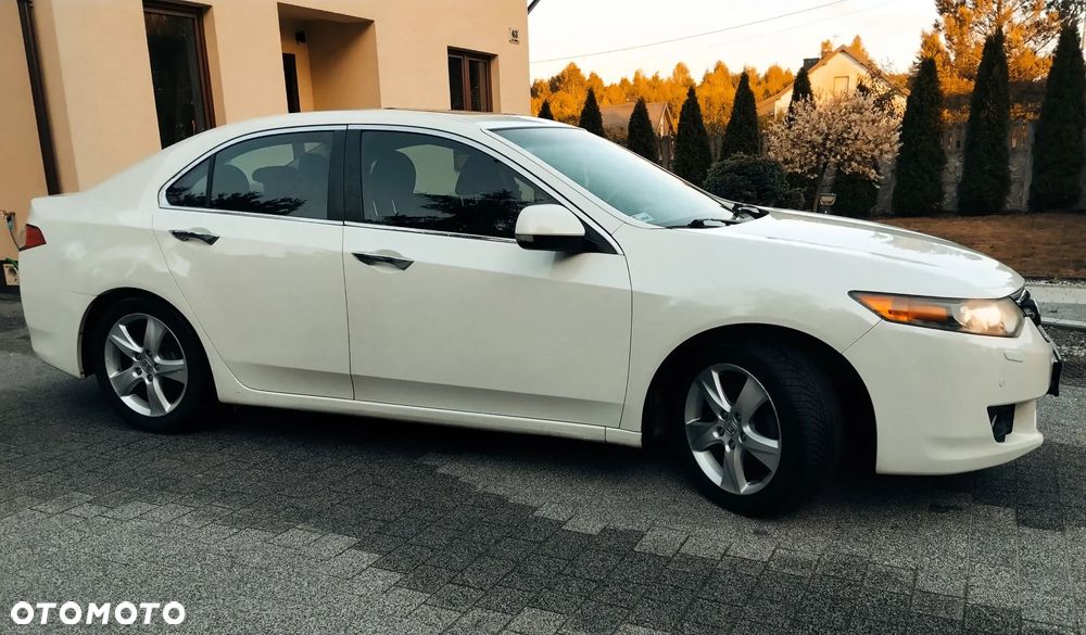Honda Accord 2.0 Elegance - 1