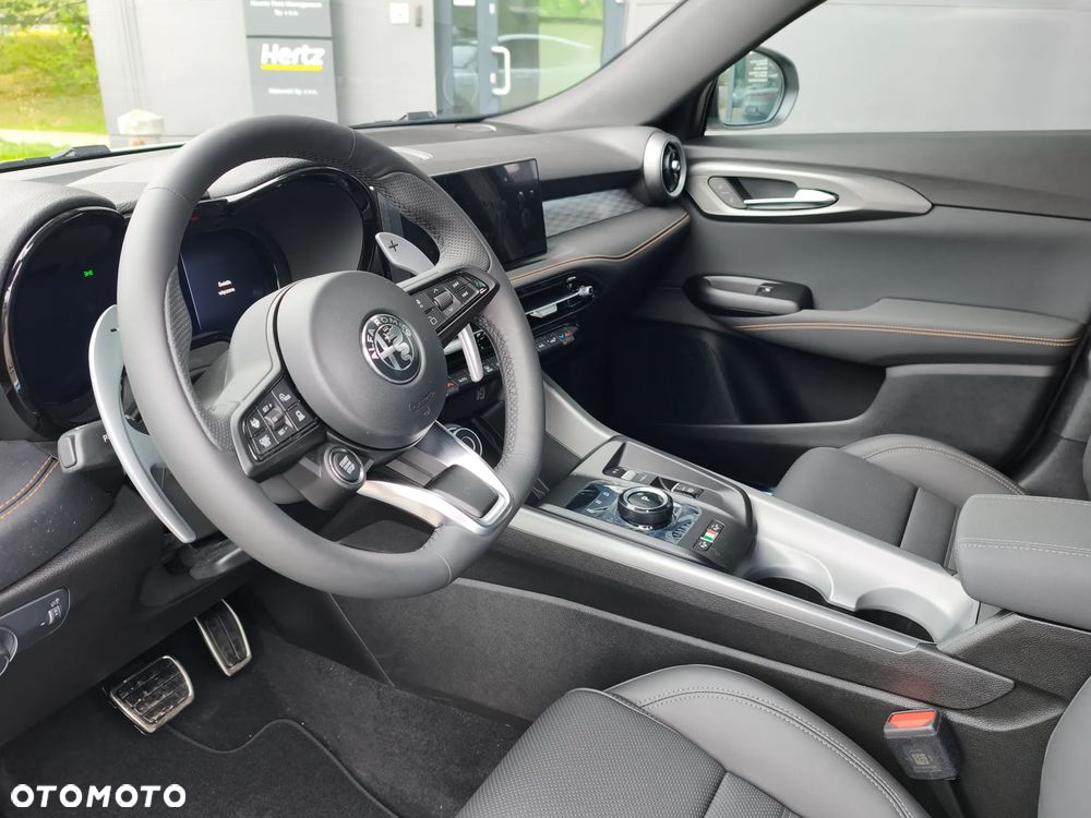 Alfa Romeo Tonale 1.5 T4 GSE mHEV Veloce DCT - 5