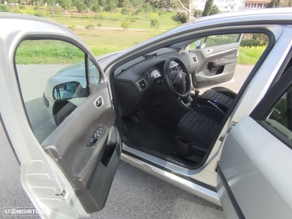 Peugeot 307 - 2