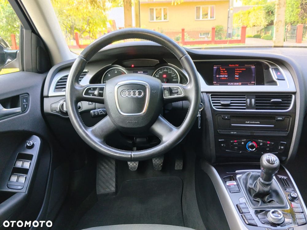 Audi A4 Avant 2.0 TDI DPF Ambition - 4