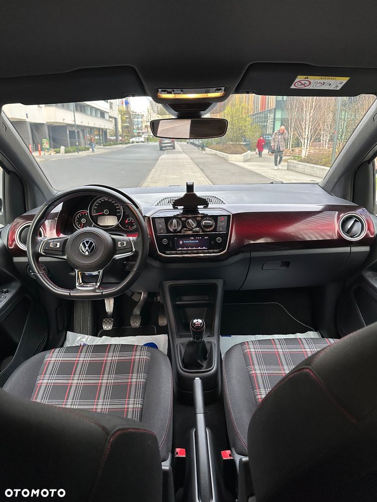 Volkswagen up! 1.0 TSI GTI - 20