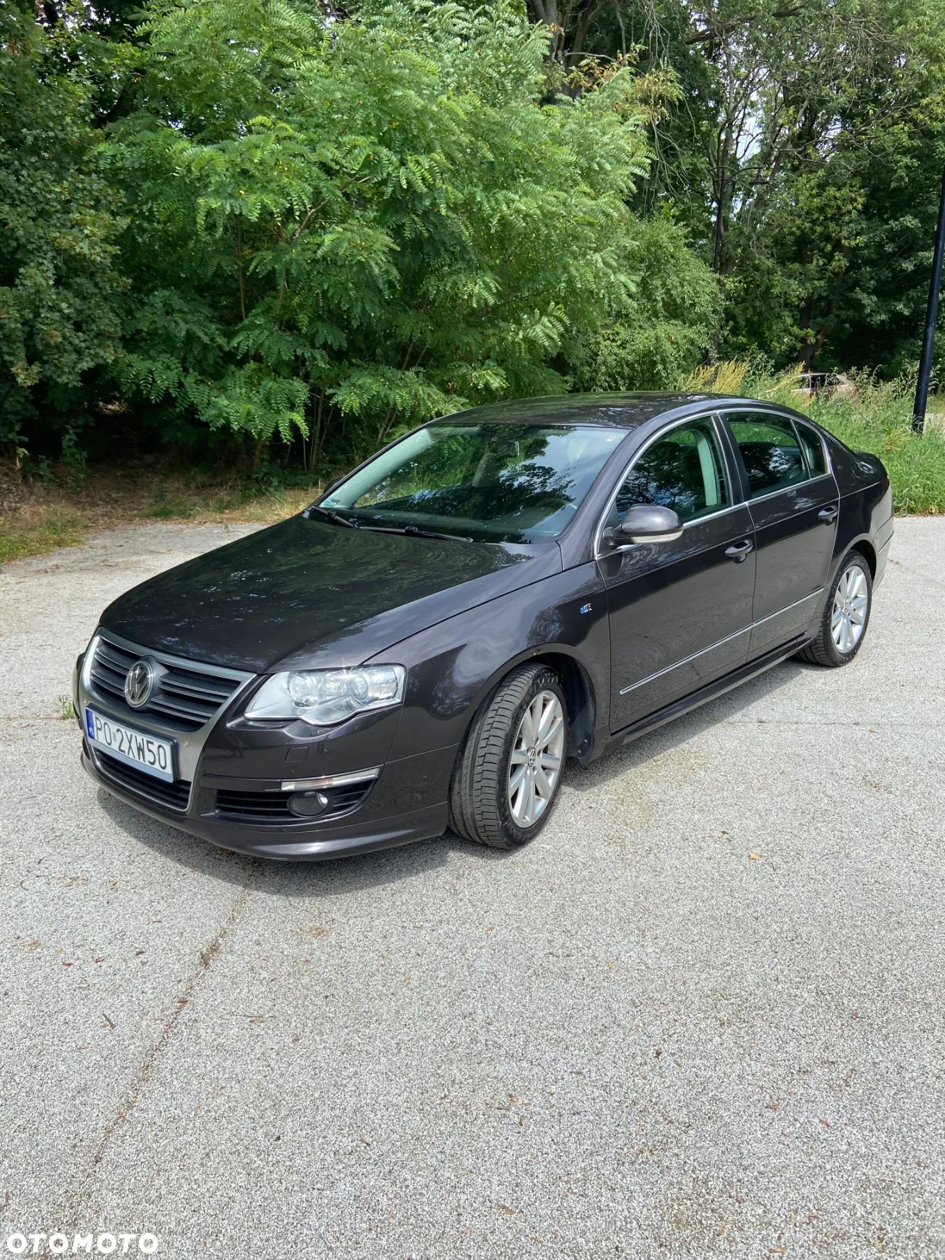 Volkswagen Passat 2.0 TDI Comfortline R-Style - 1
