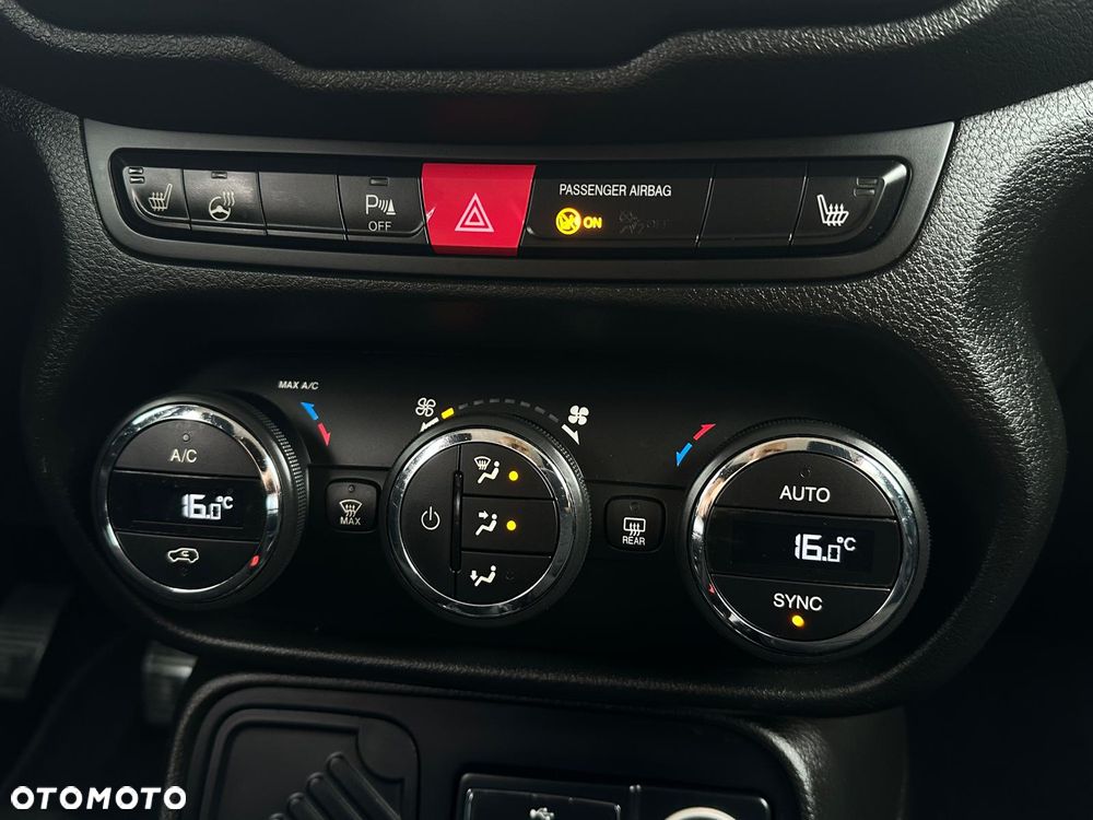 Jeep Renegade - 30