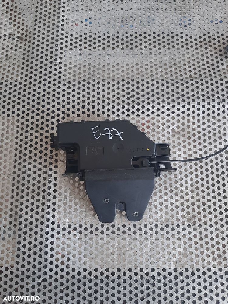 Broasca Blocator Incuietoare Portbagaj Haion Hayon Bmw Seria 1 E87 E81 Dezmembrez Bmw E87 - 3