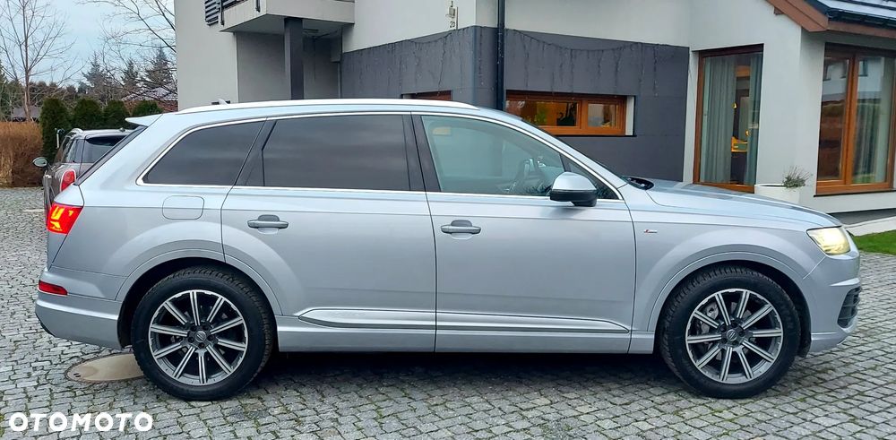 Audi Q7 - 6