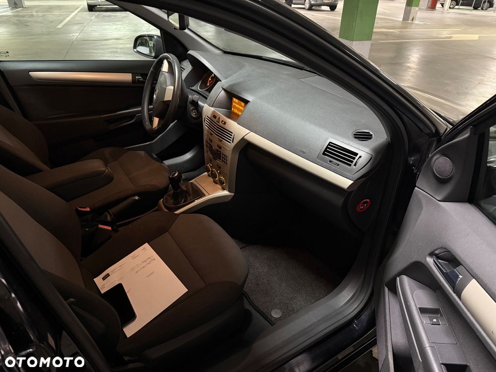 Opel Astra 1.7 CDTI DPF Cosmo - 10