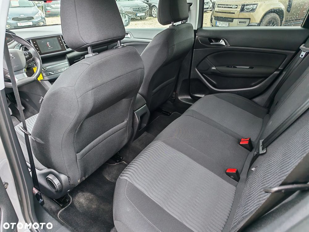 Peugeot 308 1.2 PureTech Active S&S - 21