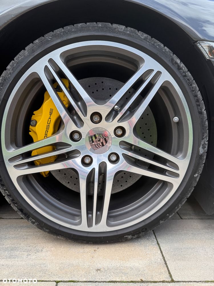 Porsche 911 Turbo Tiptronic S - 11