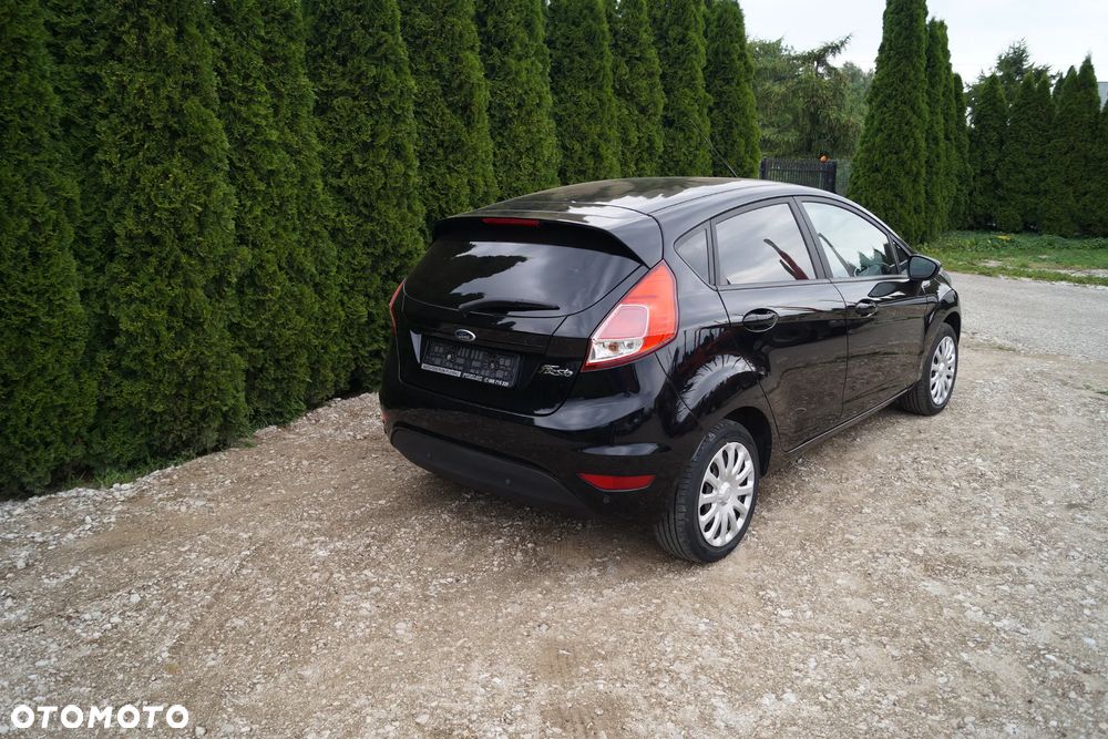 Ford Fiesta 1.0 Champions Edition - 5