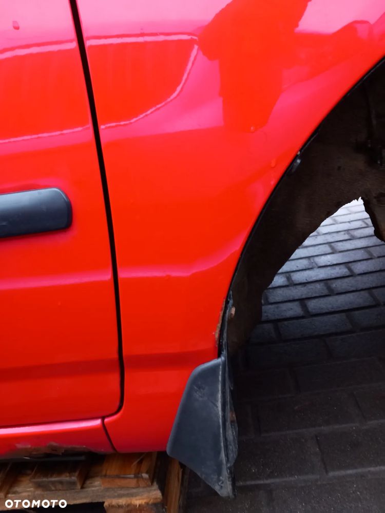 TOYOTA COROLLA E12 BŁOTNIK PRAWY PRZEDNI PRAWY PRZÓD KOLOR: 3E5 - 5