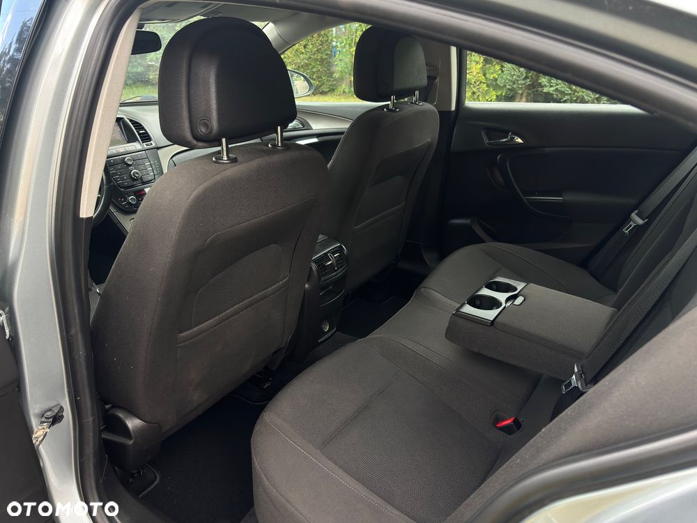 Opel Insignia - 28