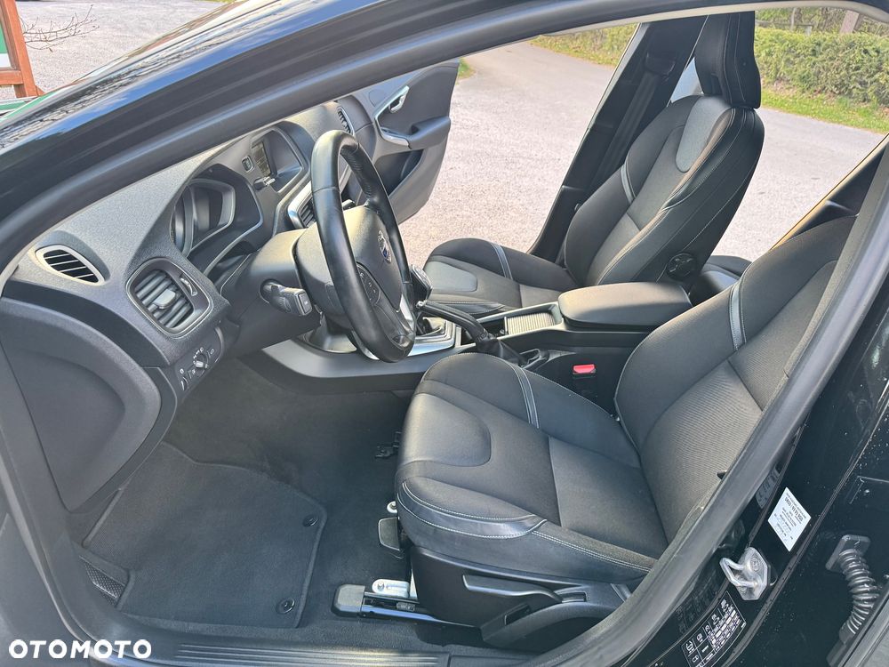 Volvo V40 D3 Momentum - 15