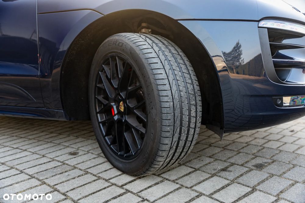 Porsche Macan - 10
