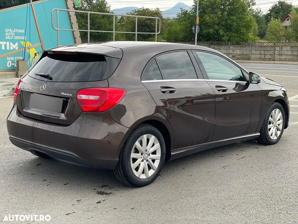 Mercedes-Benz A 200 CDI 4MATIC Aut. - 21